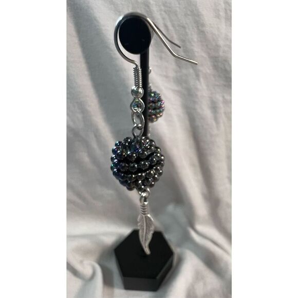 Handmade Vintage Bead and Feather Dangly Earrings - Picture 3 of 4